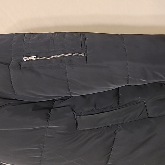 Divided H&M Black Bomber Jacket - Picture 7 of 7